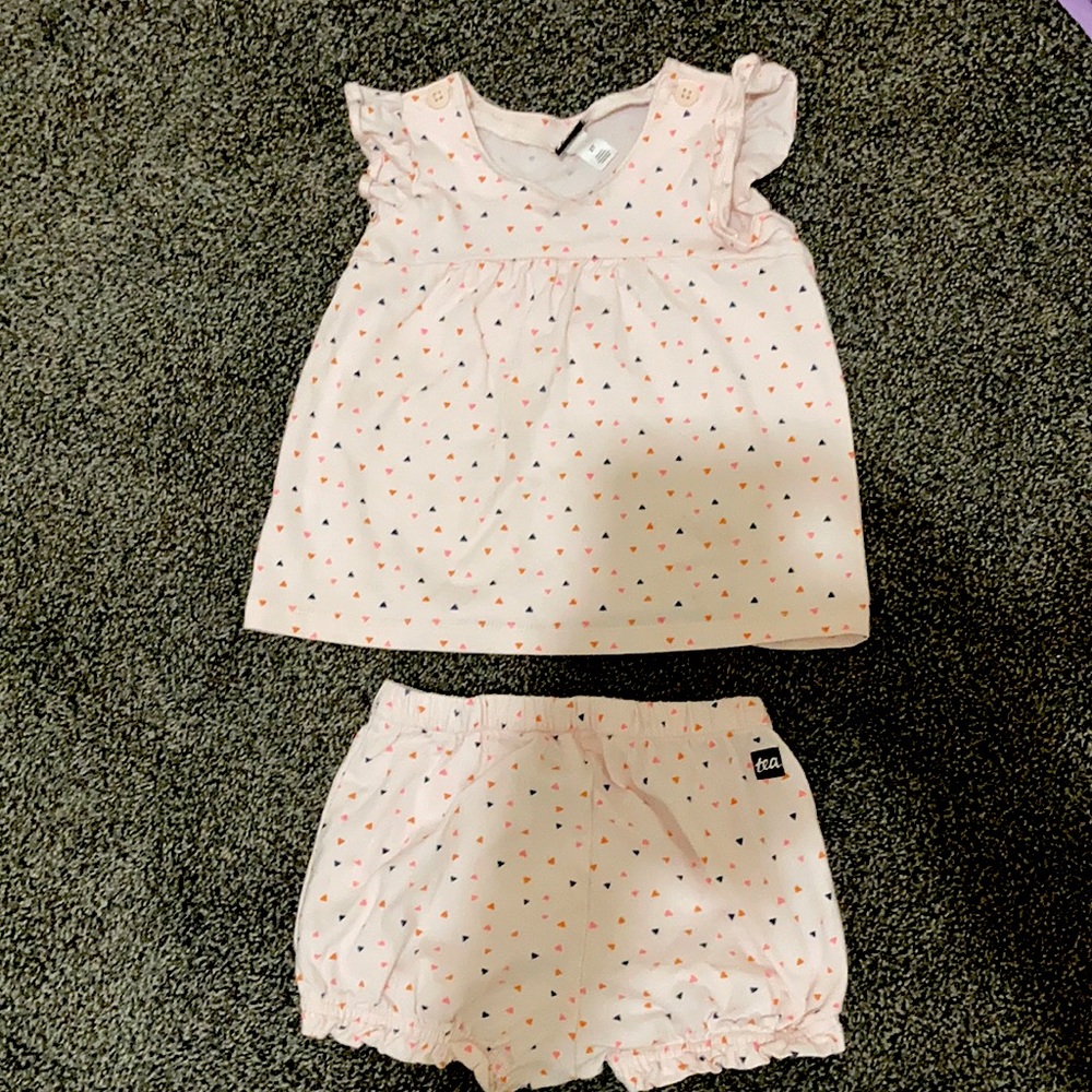 Tea collection 2 piece triangle pattern